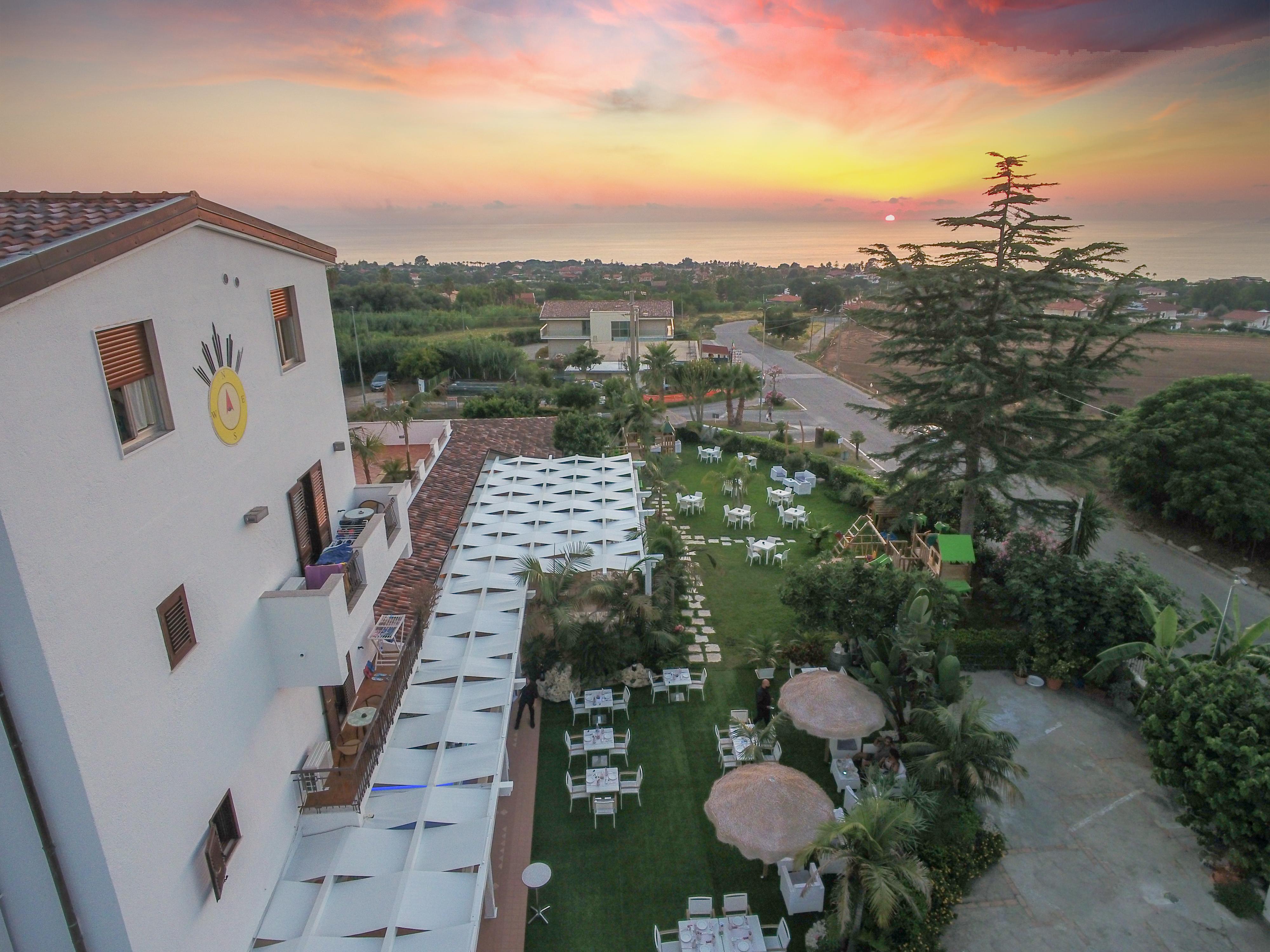 קאפו ואטיצ'אנו La Bussola Hotel Calabria מראה חיצוני תמונה